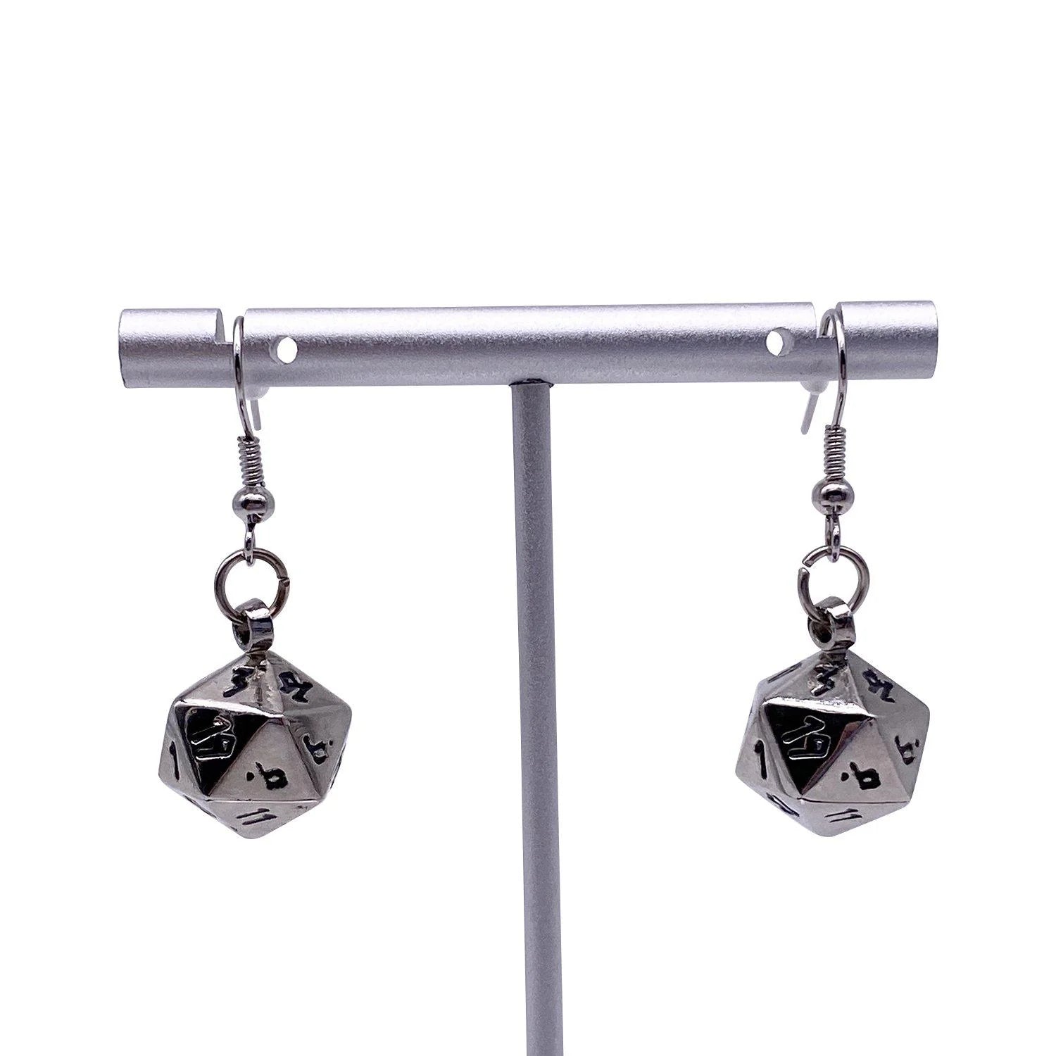 CHAINMAIL - IOUN STONE D20 DICE EARRINGS BY NORSE FOUNDRY | Gopher Games