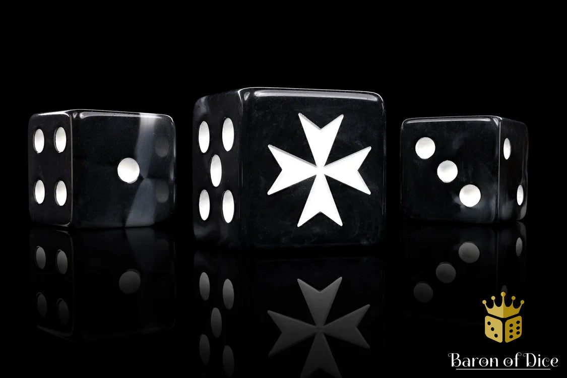 Knights Templar - Black ( 25, Square Corner ) | Gopher Games